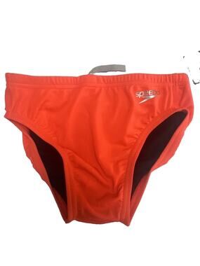 Speedo Vibe Eco Endurance+ Men’s Swim Briefs Size 26 Siren Red NWT